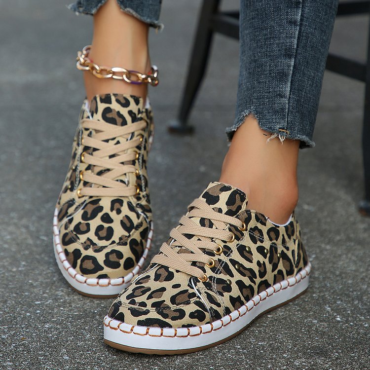 Zapatillas de lona Isabella Sol con estampado de leopardo