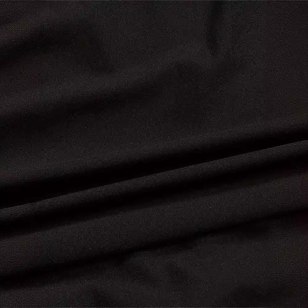 Elegante vestido de encaje con escote en V de Isabella Sol.