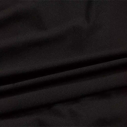 Elegante vestido de encaje con escote en V de Isabella Sol.