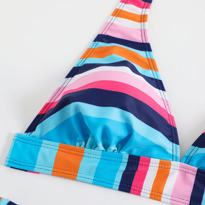 Bikini de talle alto a rayas de Isabella Sol