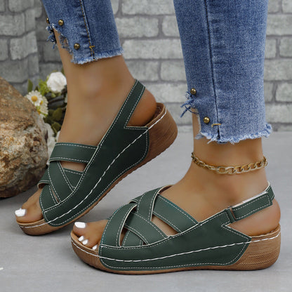 Elegantes sandalias de plataforma con cuña de Isabella Sol