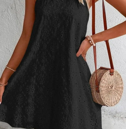 Elegante vestido sin mangas de encaje de Isabella Sol