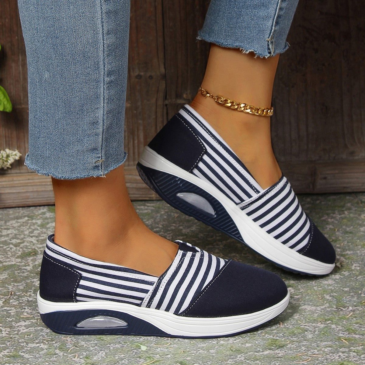Zapatos de mujer Isabella Sol, ligeros y sin cordones con rayas.