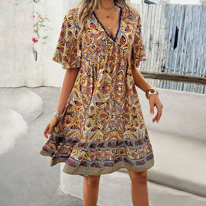 Vestido bohemio estampado con escote en V de Isabella Sol