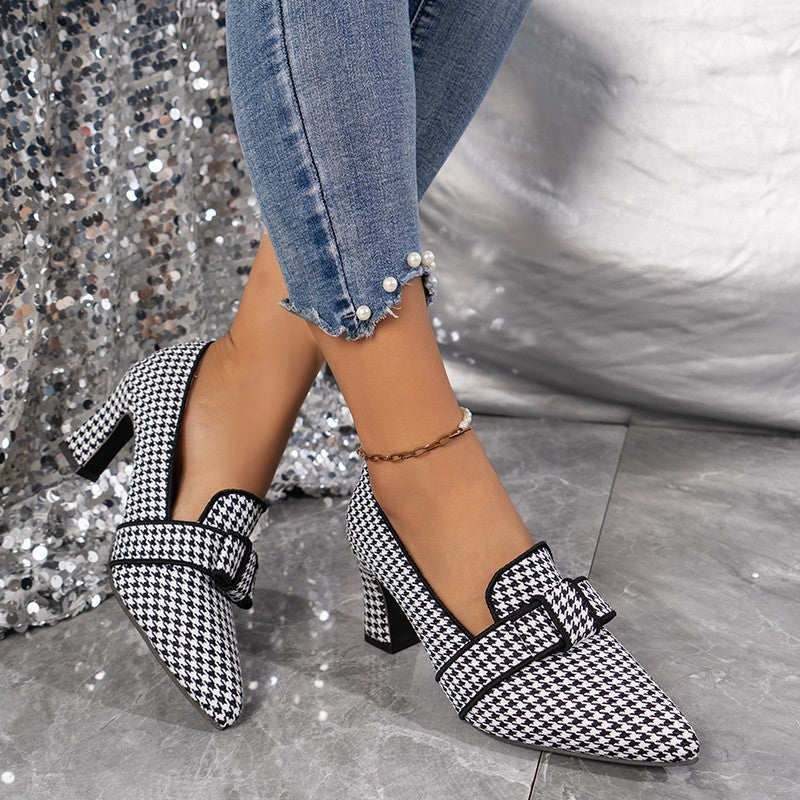 Chic Houndstooth Isabella Sol Everyday Heels