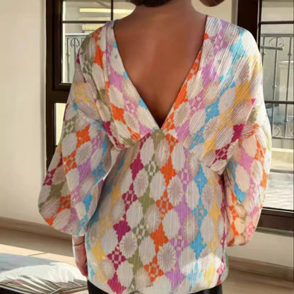 Camisa de manga larga Isabella Sol con estampado de grafiti vibrante