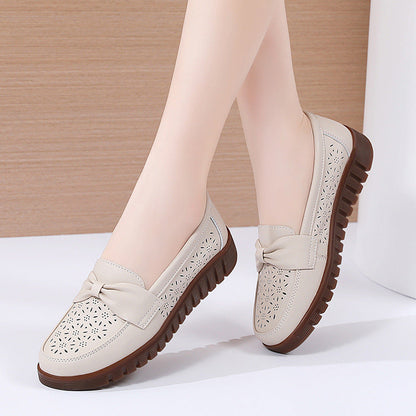 Elegant Comfort Isabella Sol Flat Leather Loafers