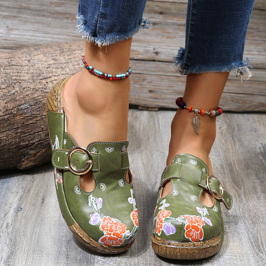 Zuecos de plataforma con estampado floral bohemio de Isabella Sol