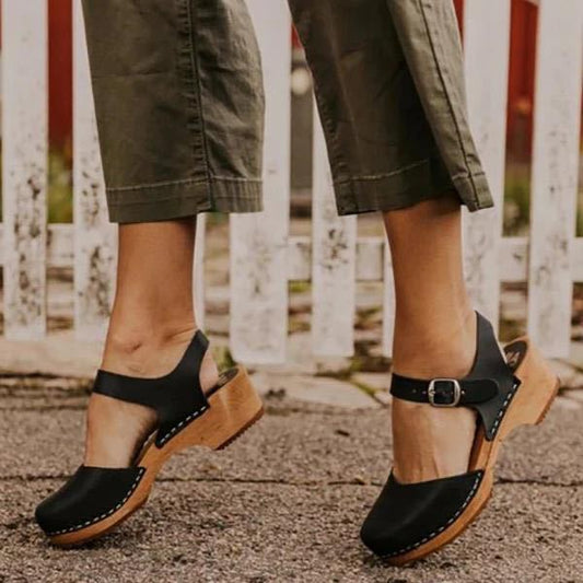 Elegantes sandalias de plataforma de Isabella Sol