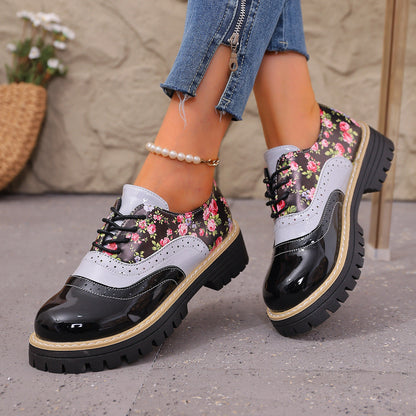 Zapatos casuales de talla grande con estampado floral elegante de Isabella Sol